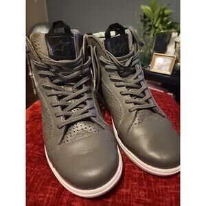 AlpineStar Riding shoes , leather and suede combo gray ,neon Green Size 10